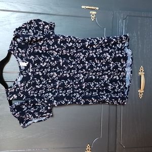 LAST CHANCE Floral cold shoulder tee